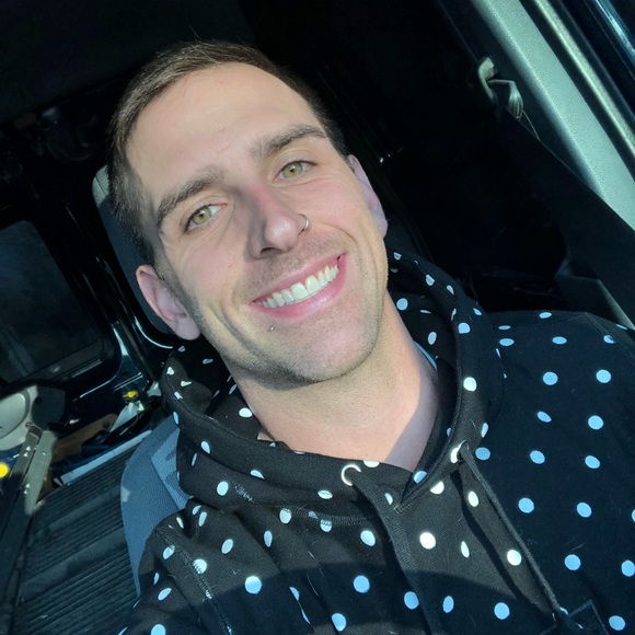 Meet your Posher, Nico - Picture 3 of 4